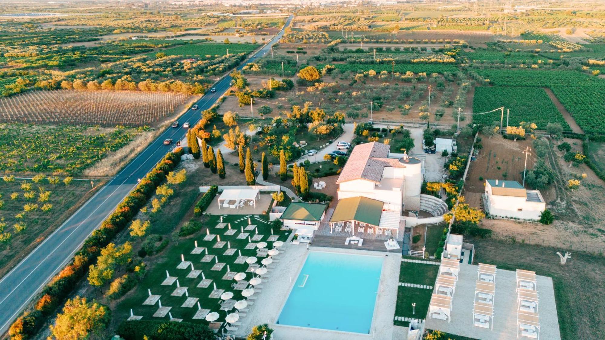 Zyra Garden Club Panzió Acquaviva delle Fonti Kültér fotó