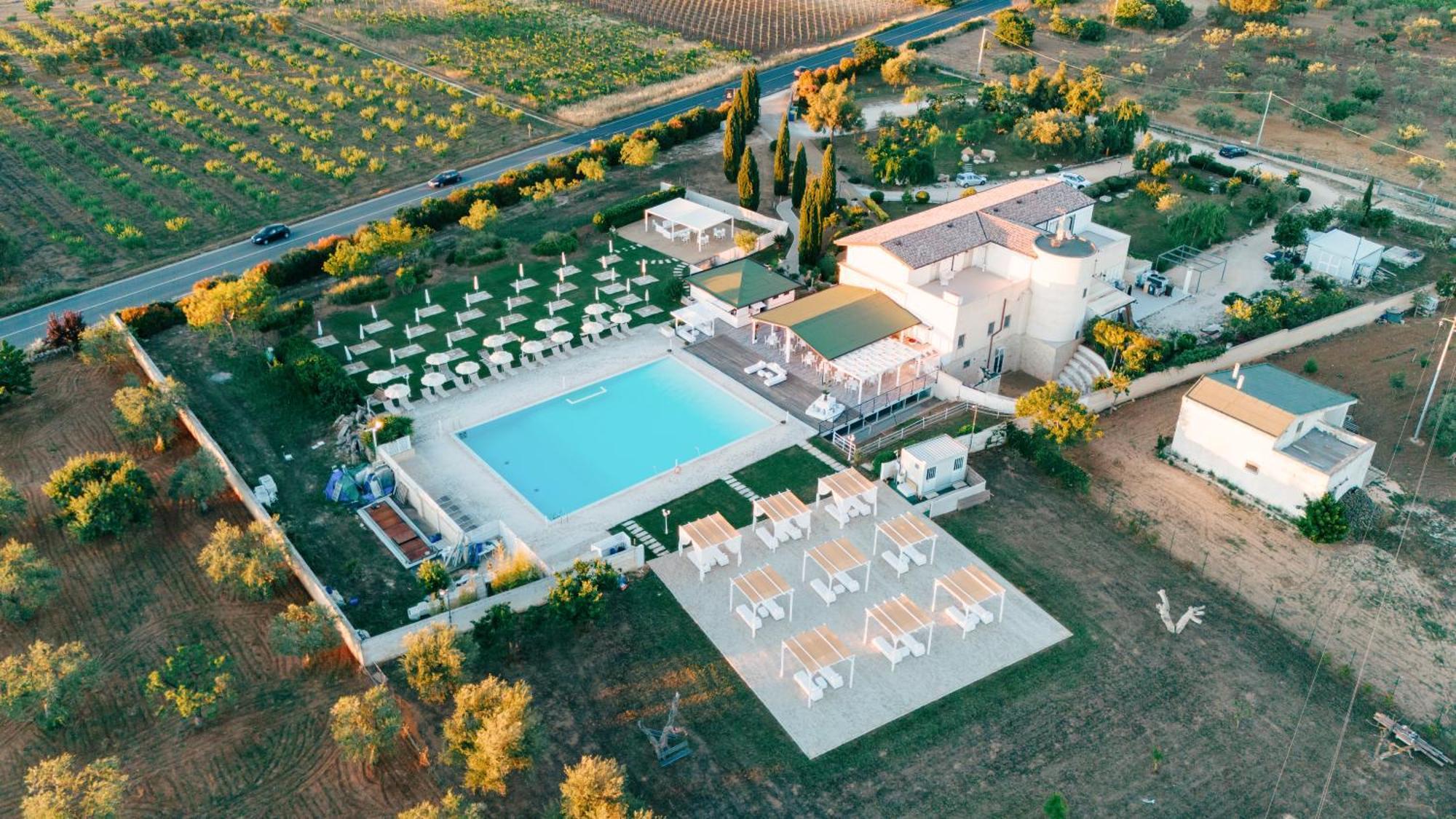 Zyra Garden Club Panzió Acquaviva delle Fonti Kültér fotó