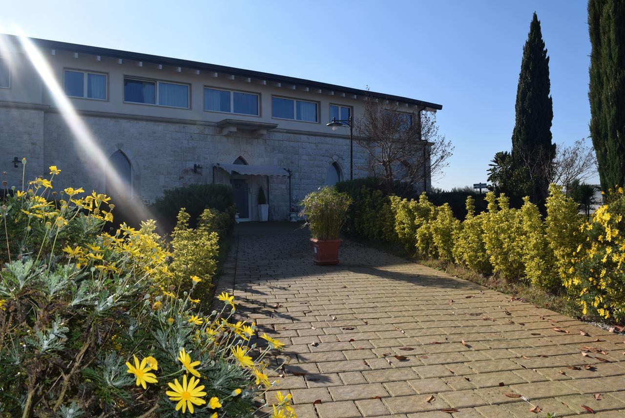Zyra Garden Club Panzió Acquaviva delle Fonti Kültér fotó